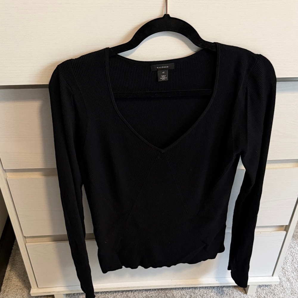 Halogen Black V-Neck Long Sleeve Top